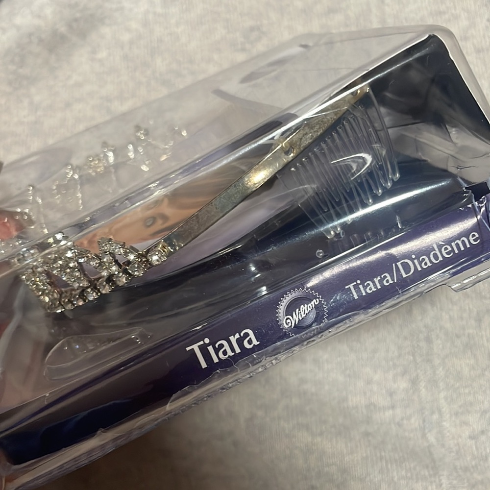 Tiara - Picture 4 of 6